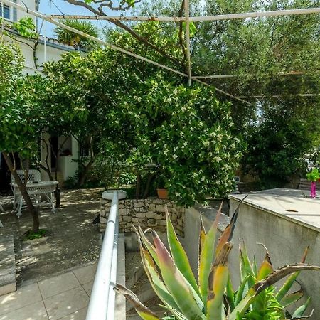 Apartments Doria - 20M From Beach Τρογκίρ Εξωτερικό φωτογραφία