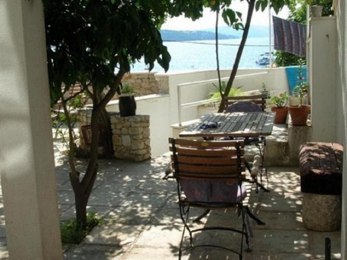 Apartments Doria - 20M From Beach Τρογκίρ Εξωτερικό φωτογραφία
